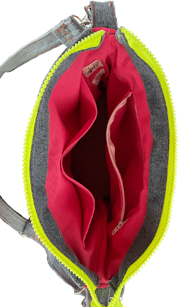 Circle - Extravagante Schultertasche im Jeans-Look mit Applikationen 2