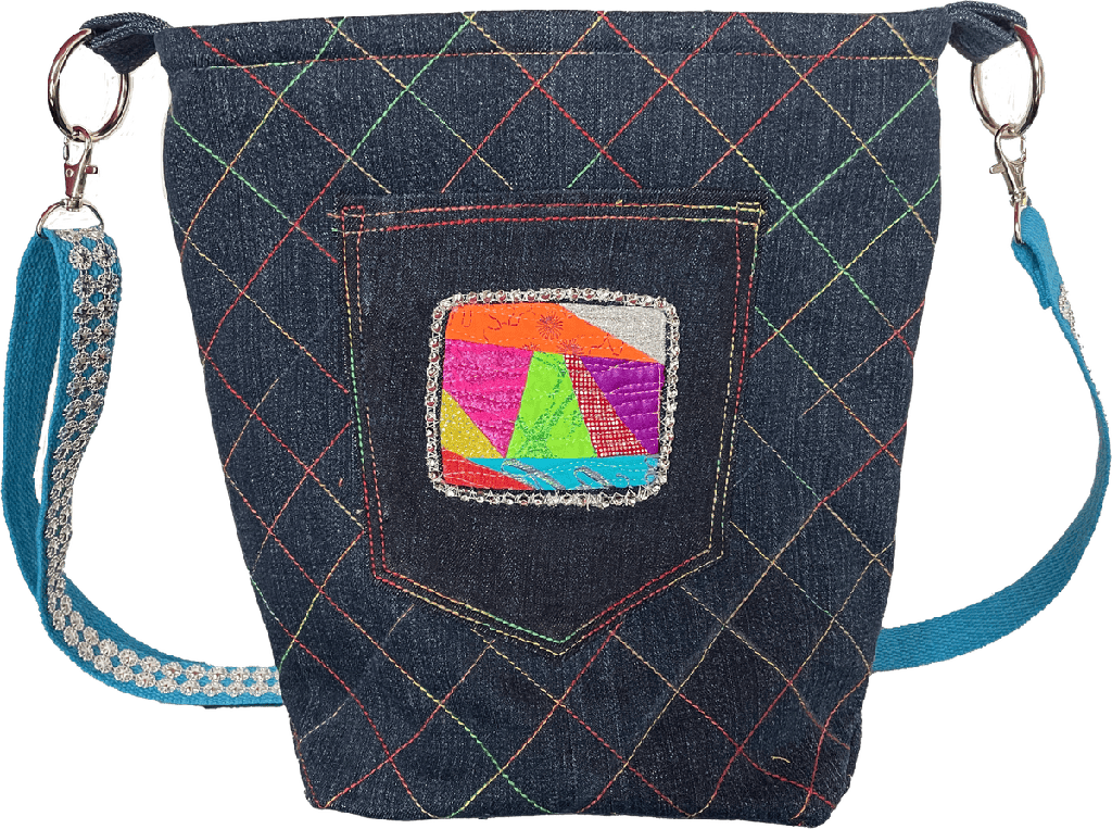 Extravagante Schultertasche im Jeans-Look mit Glitzer-Panel 1